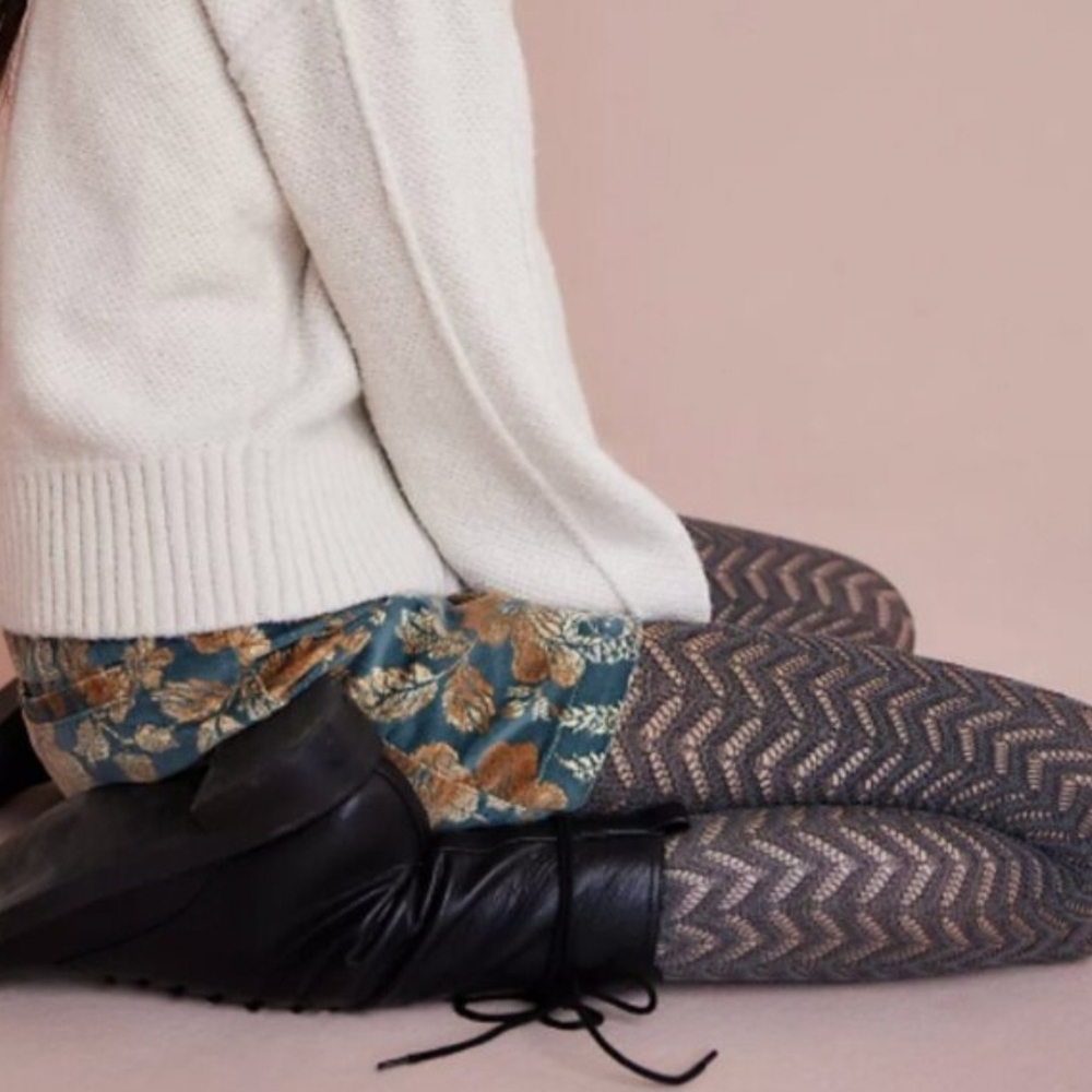 Pointelle Chevron Patterned Tights